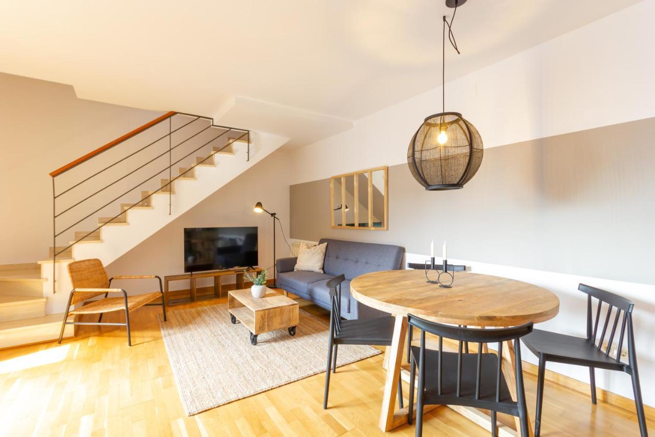 Elegante Duplex En Terrassa, Barcelona Lejlighed Eksteriør billede